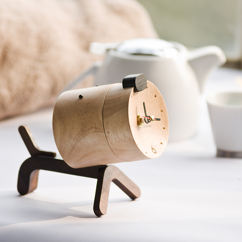 Horloge Bois Nordic Puppy – Style nordique en bois naturel Horloge Bois Nordic Puppy – Style nordique en bois naturel
