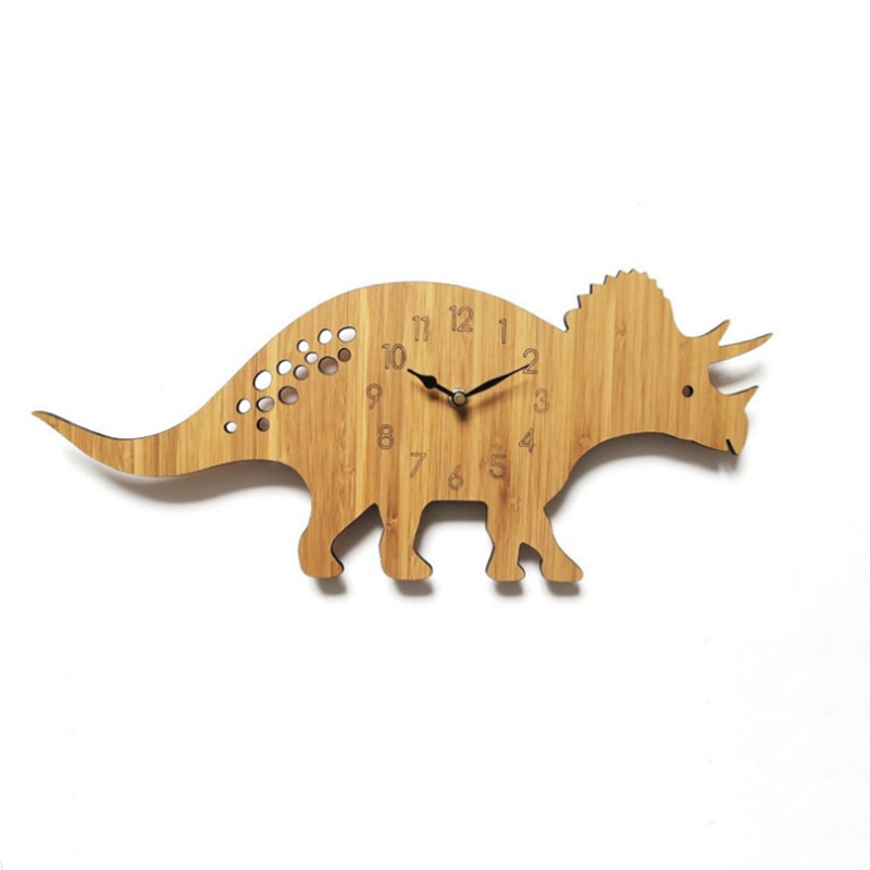 Horloge Murale en Bois Triceratops - Design Naturel & Ludique Horloge Murale en Bois Triceratops - Design Naturel & Ludique