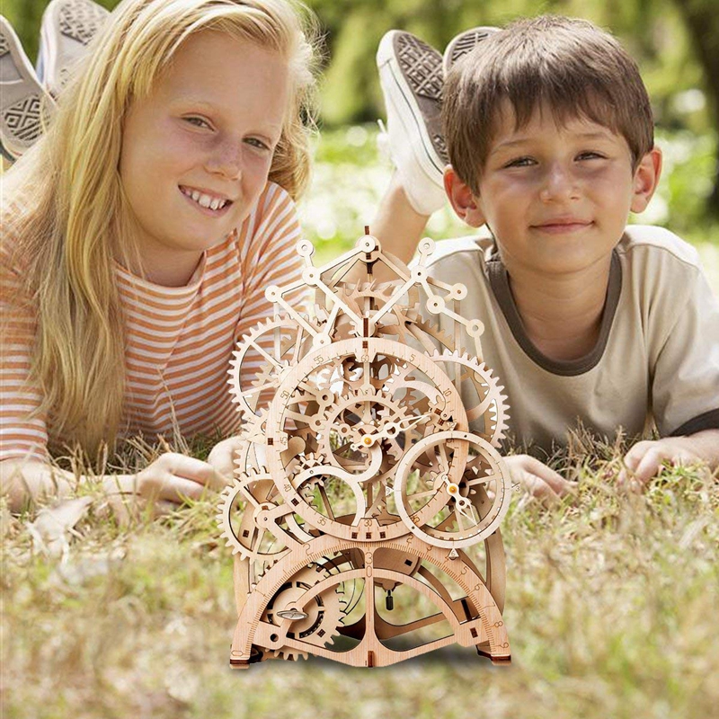 Horloge murale en bois Puzzle VIELTO - Design unique et précis Horloge murale en bois Puzzle VIELTO - Design unique et précis