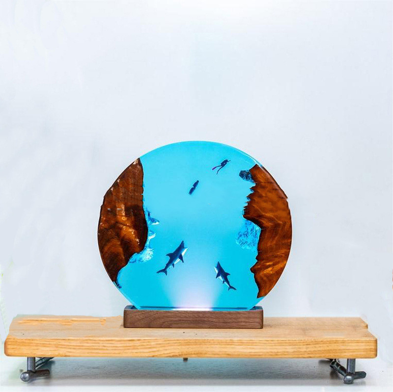 Lampe Bois Époxy Nordique SHARKY – Élégance naturelle & design Lampe Bois Époxy Nordique SHARKY – Élégance naturelle & design
